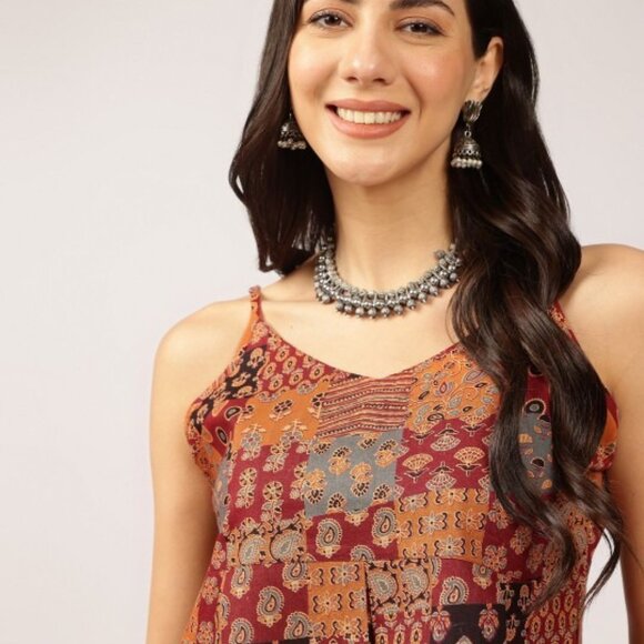 Maroon Multi-Coloured Peplum Crop Top – Scoop Neck, Sleeveless, 100% Cotton - Picture 3 of 6